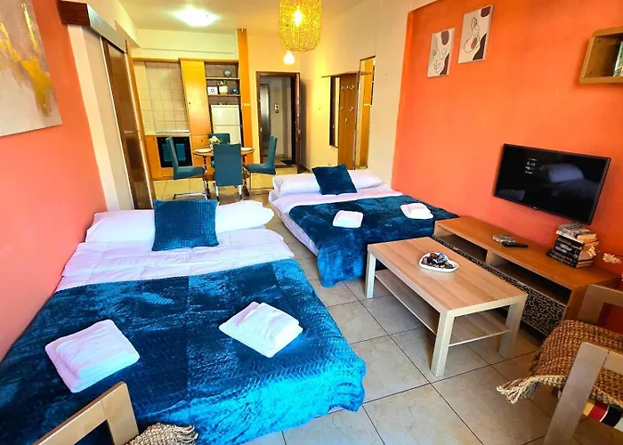 Apartment Finikoudes Fabulous *