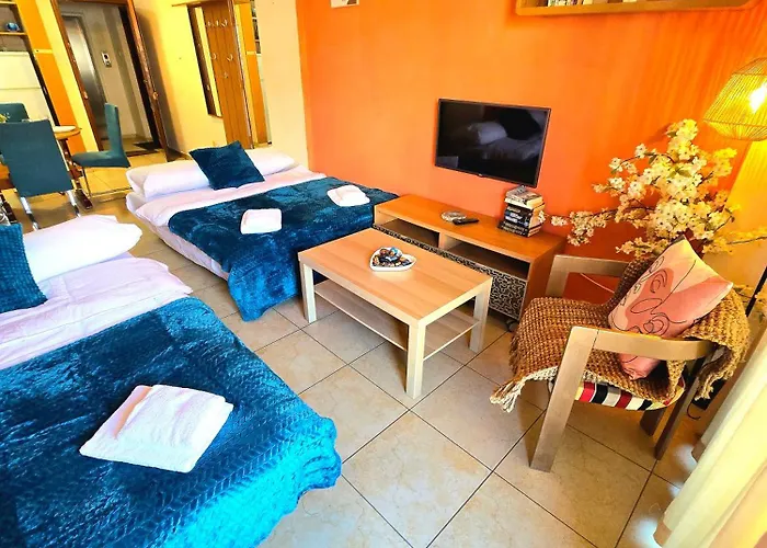 Апартаменты Finikoudes Fabulous