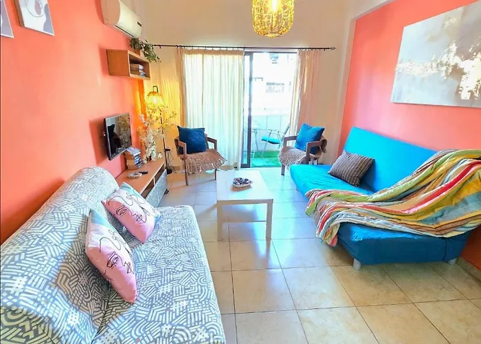 Finikoudes Fabulous Ларнака