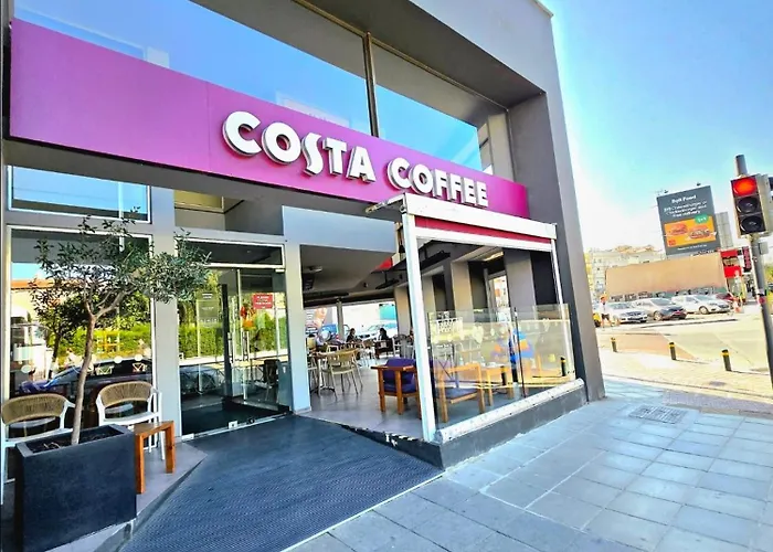 Апартаменти Finikoudes Fabulous *